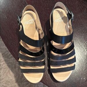 Dansko Black Multi-Strap Women’s Sandals